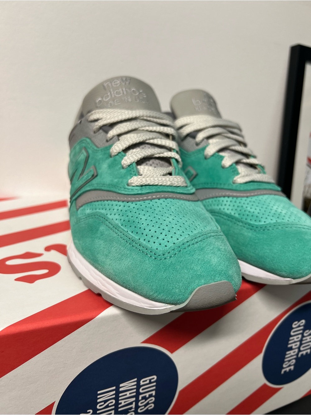 New Balance x Concepts 997 New York City Rivalry Pack Size 9US - Picture 4 of 16